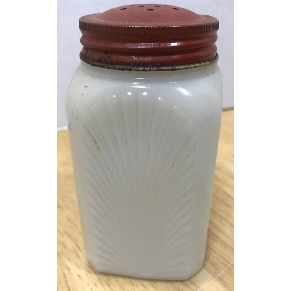 Vintage Hazel Atlas Sugar Shaker Cornucopia Pattern Milk Glass Kitchenware - Picture 4 of 6